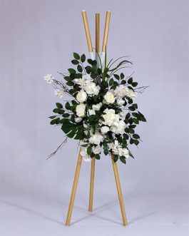 Tee-Pee-Tripod-flower-stands