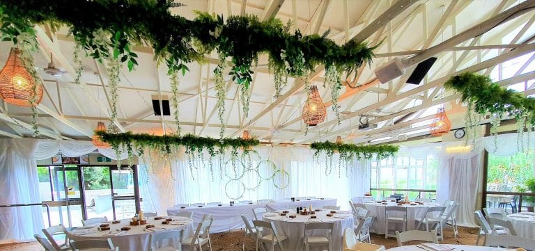 Ceiling Greenery silk branches + white wisteria