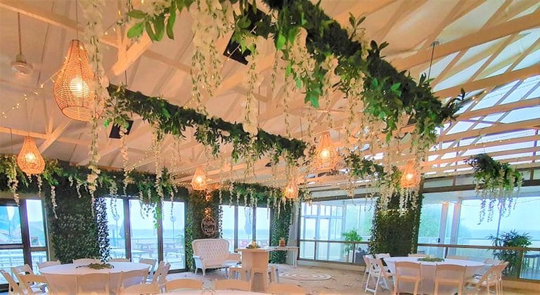 Ceiling Greenery silk branches + white wisteria