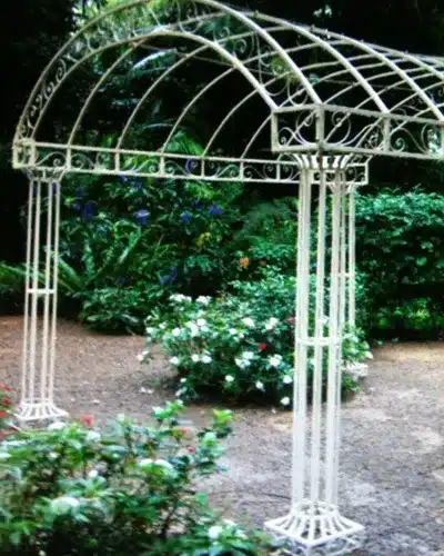 Arbour Free Standing Gold metal
