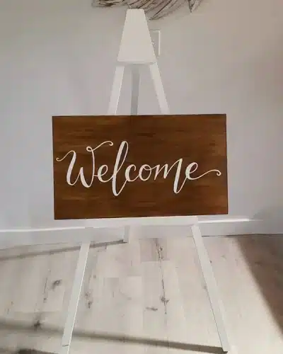 Welcome sign + easel